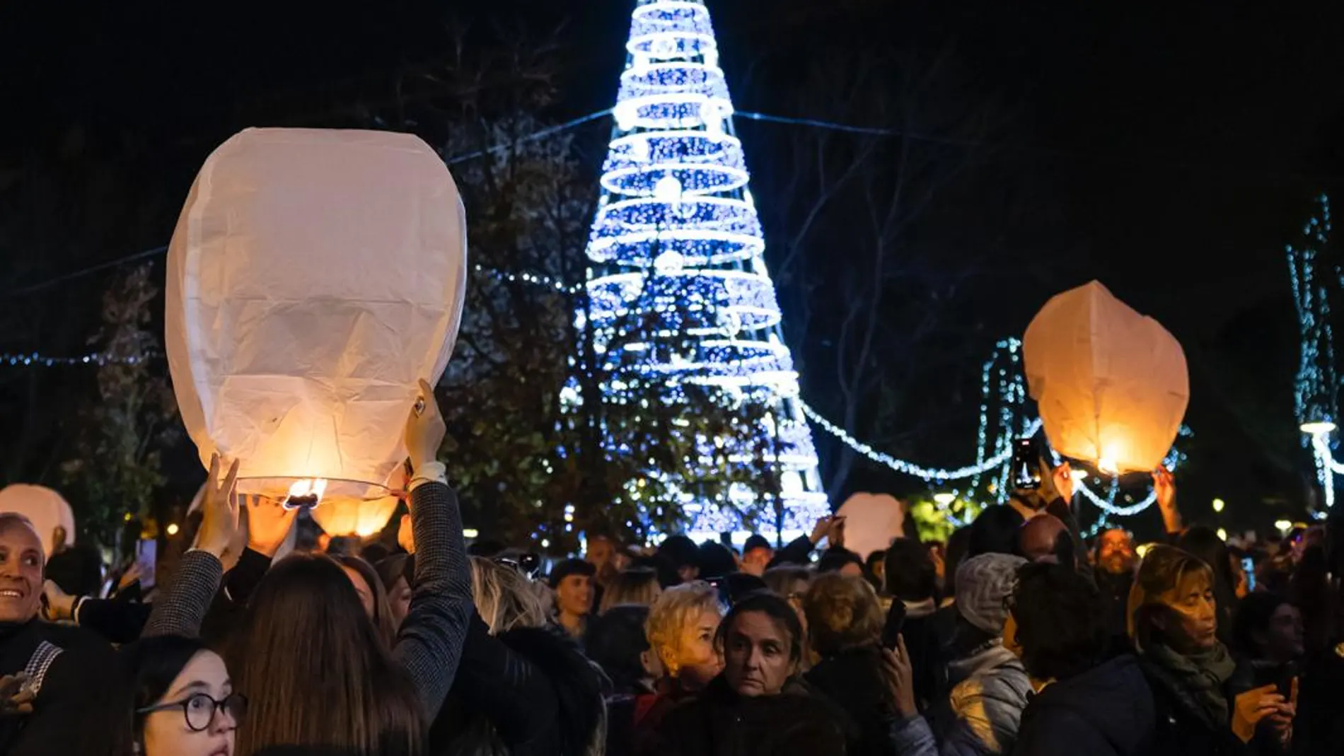 El cielo de Pozuelo se ilumina para recibir la Navidad