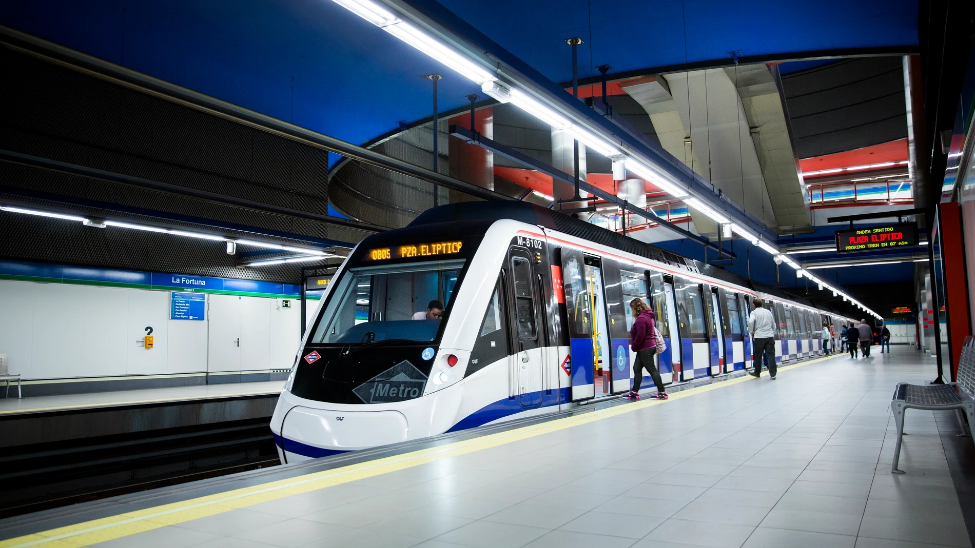 (Foto de ARCHIVO) Metro de Madrid REMITIDA / HANDOUT por STUDIO KONTRALUZ/CAF Fotografía remitida a medios de comunicación exclusivamente para ilustrar la noticia a la que hace referencia la imagen, y citando la procedencia de la imagen en la firma 14/10/2015