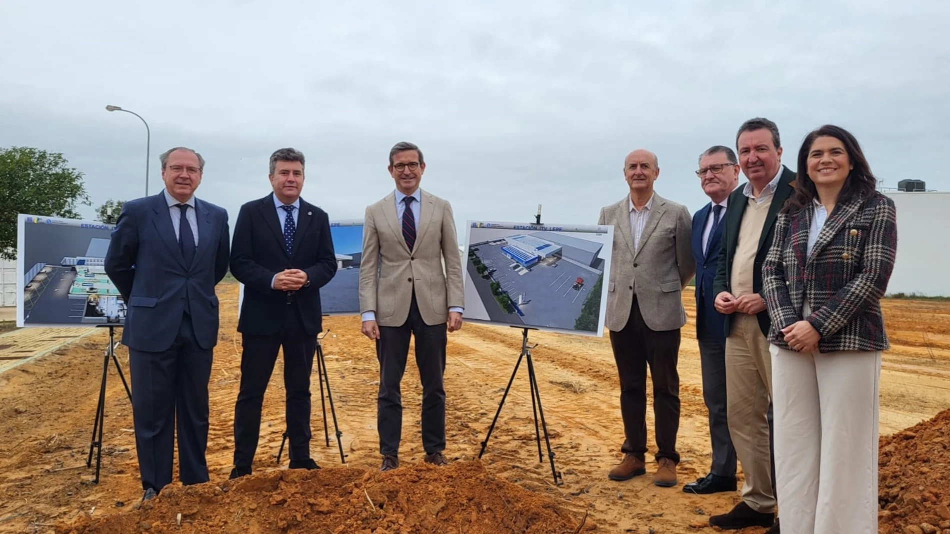 Acto de colocación de la primera piedra de la nueva estación ITV de Lepe (Huelva). REMITIDA / HANDOUT por Junta de Andalucía Fotografía remitida a medios de comunicación exclusivamente para ilustrar la noticia a la que hace referencia la imagen, y citando la procedencia de la imagen en la firma 02/12/2024