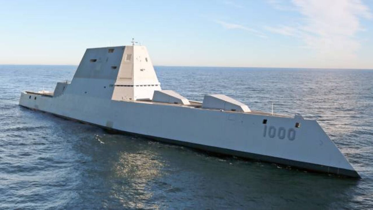 USS Zumwalt, el destructor más grande del mundo, será el primero de EE ...