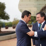 Juanma Moreno inaugura la nueva sede de EY en Sevilla