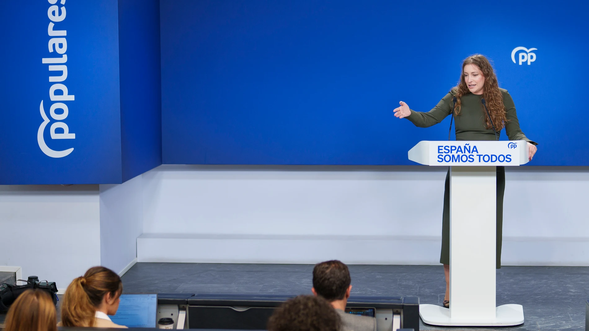 Ester Muñoz, ofrece una rueda de prensa en la sede nacional del Partido Popular tras la reunión del Comité de Dirección.