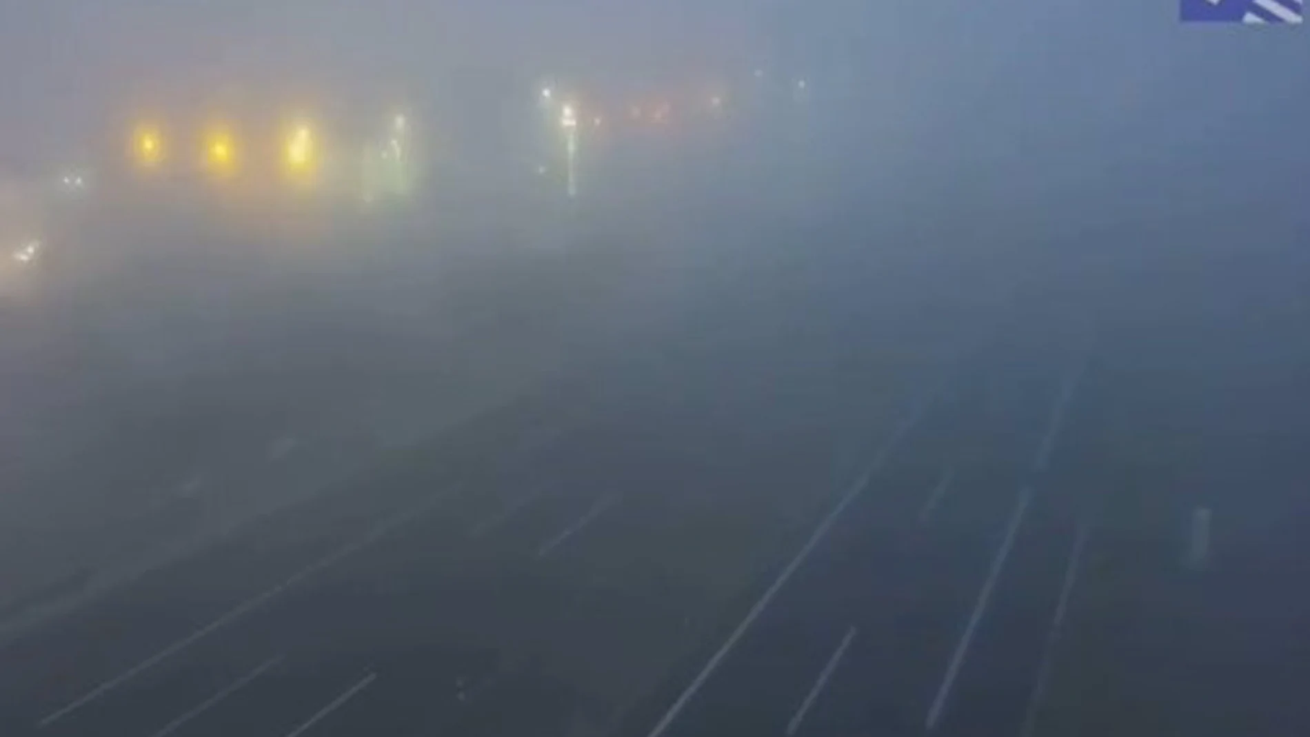 Más de 80 kilómetros de carreteras catalanas afectadas por la niebla en Barcelona y Lleida