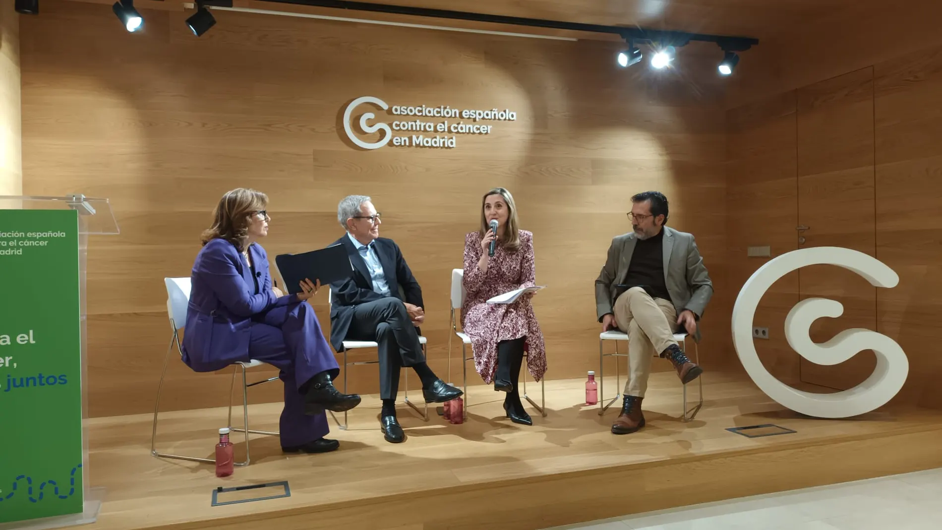 Portavoces de la AECC, Secpal y SEOM reunidos para la presentación del documento de consenso sobre cuidados paliativos