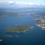 Imagen aérea de la Isla de Cortegada, frente a Carril