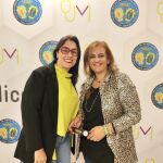 Las médicos Saichy Díaz y Susana Manso durante la presentación del libro
