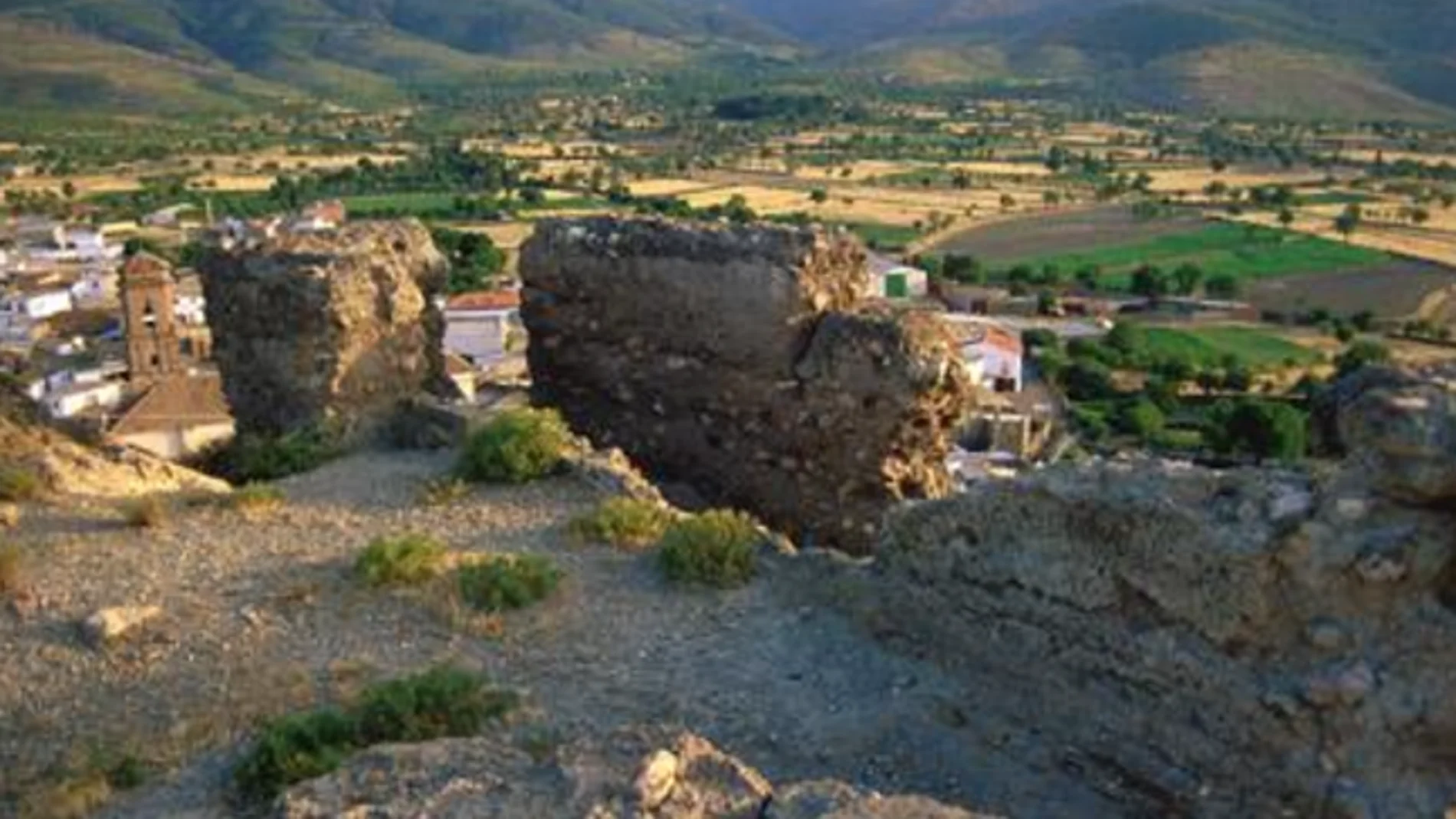 ¿Por qué hay un pueblo en granada que se llama Dólar?