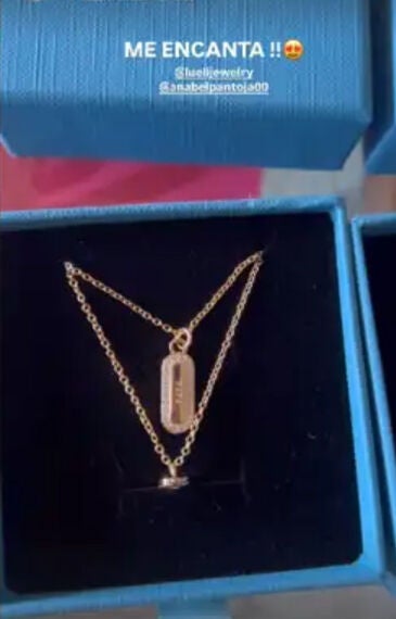 Regalo de Anabel Pantoja a Alejandra Rubio