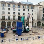 El Belén Monumental se está instalando en la Plaza del Ayuntamiento
