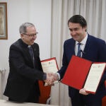 Suárez-Quiñones y Fernando Varela durante la firma del convenio en Zamora