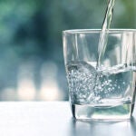 Agua en un vaso 