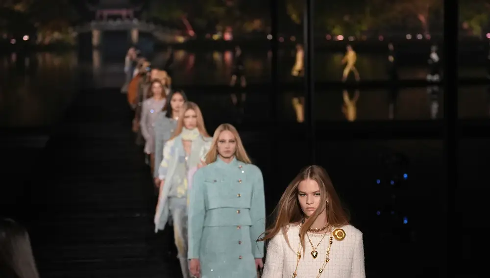 China Chanel Fashion Show
