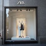 Economía/Bolsa.- Inditex sube un 2% en Bolsa y su capitalización marca un récord al filo de los 175.000 millones