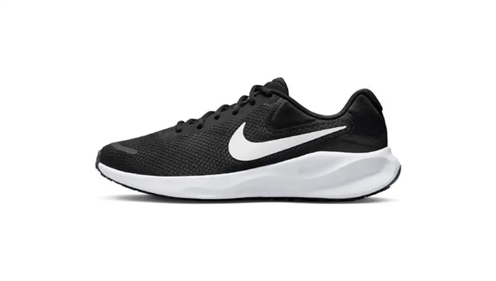 Nike Revolution 7