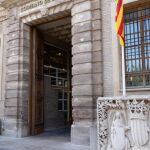 El Gobierno de Aragón pide a VOX "responsabilidad" en el debate presupuestario y dice que inmigración no le compete