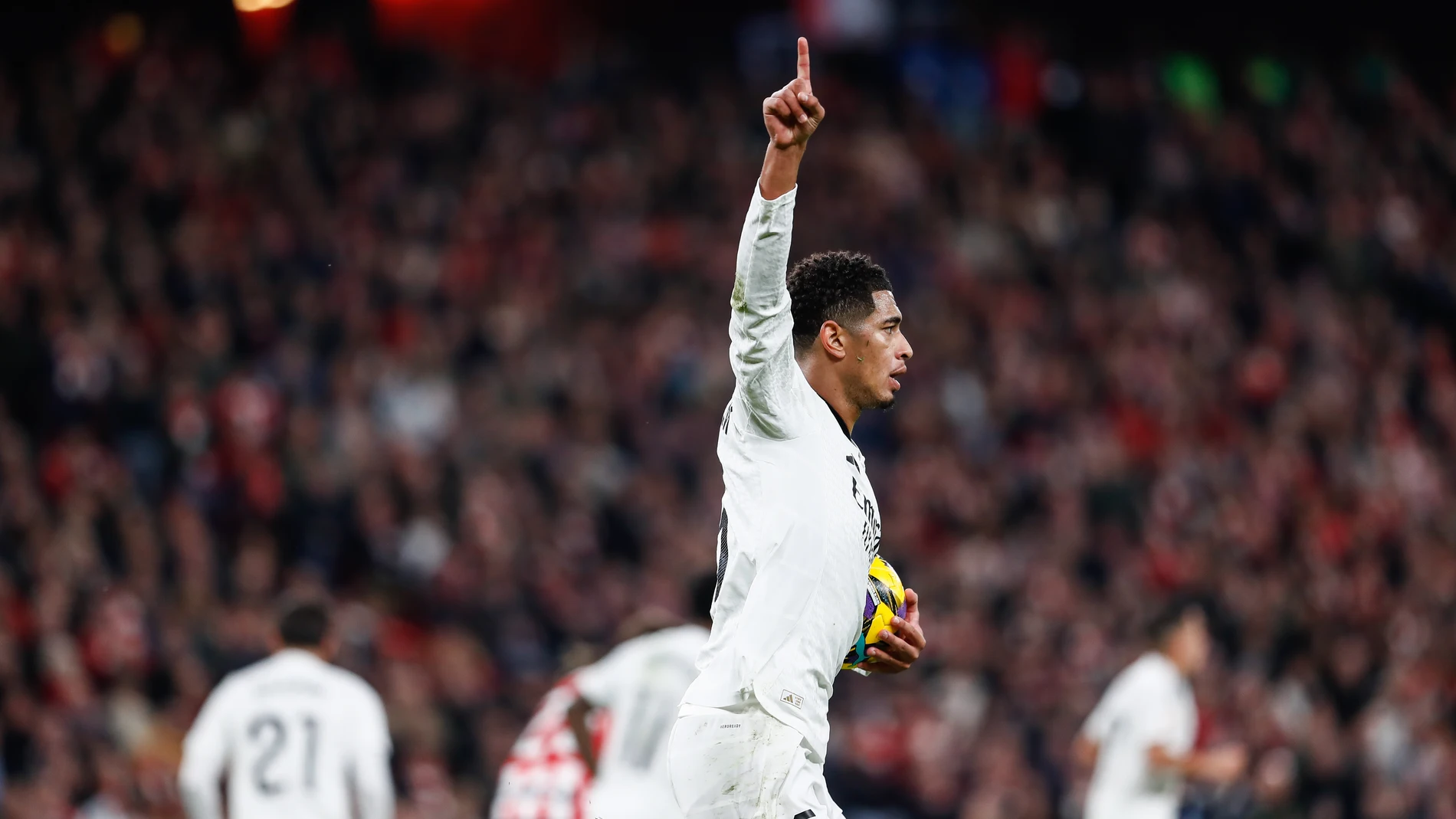 Jude Bellingham of Real Madrid celebrates a goal during the Spanish League, LaLiga EA Sports, football match played between Athletic Club de Bilbao and Real Madrid at San Mames stadium on December 04, 2024, in Madrid, Spain. AFP7 04/12/2024 ONLY FOR USE IN SPAIN