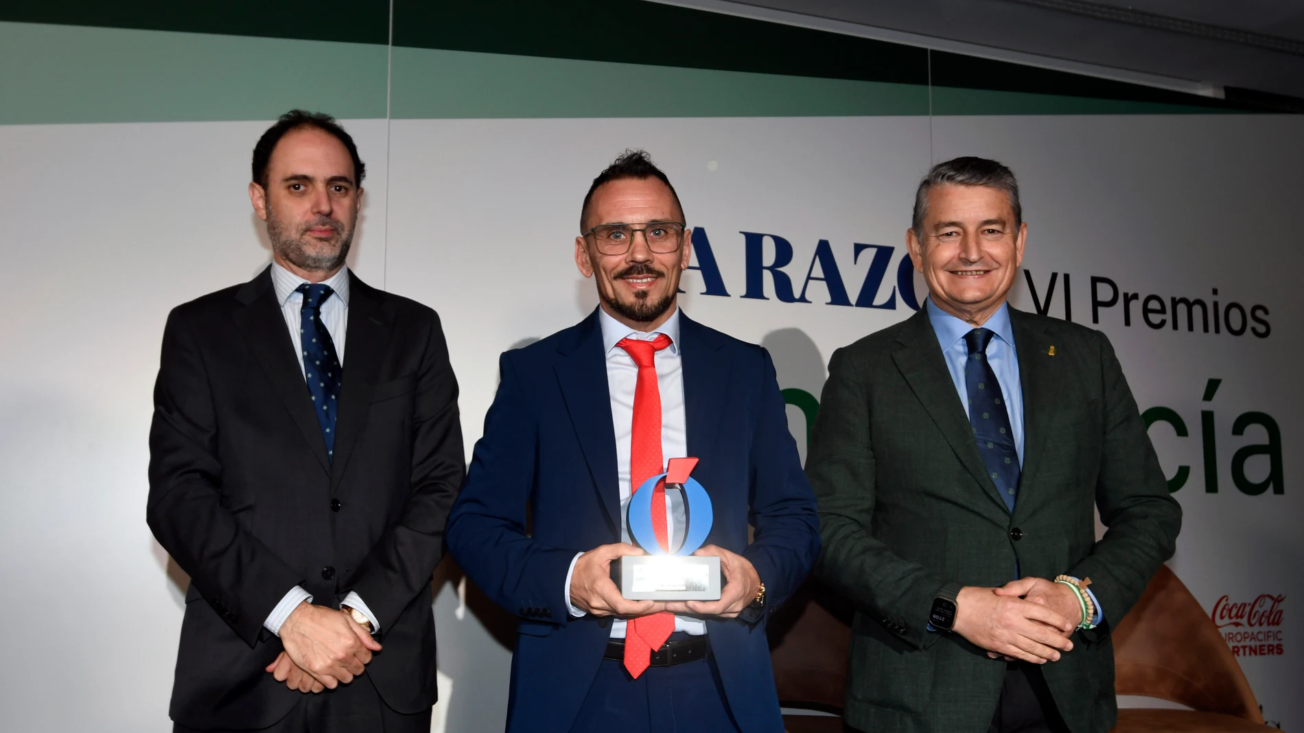 José Lugo, Luis Muñoz y Antonio Sanz, en la entrega del Premio Andalucía