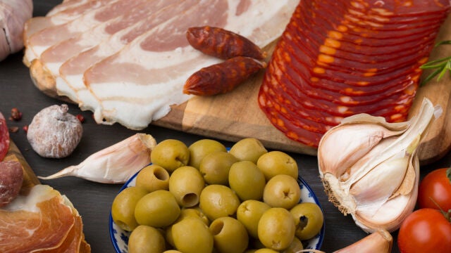 Algunos alimentos pueden parecer saludables por su valor nutricional o cantidad de nutrientes, pero en exceso puede perjudicar a la salud general y a algunos órganos como los riñones