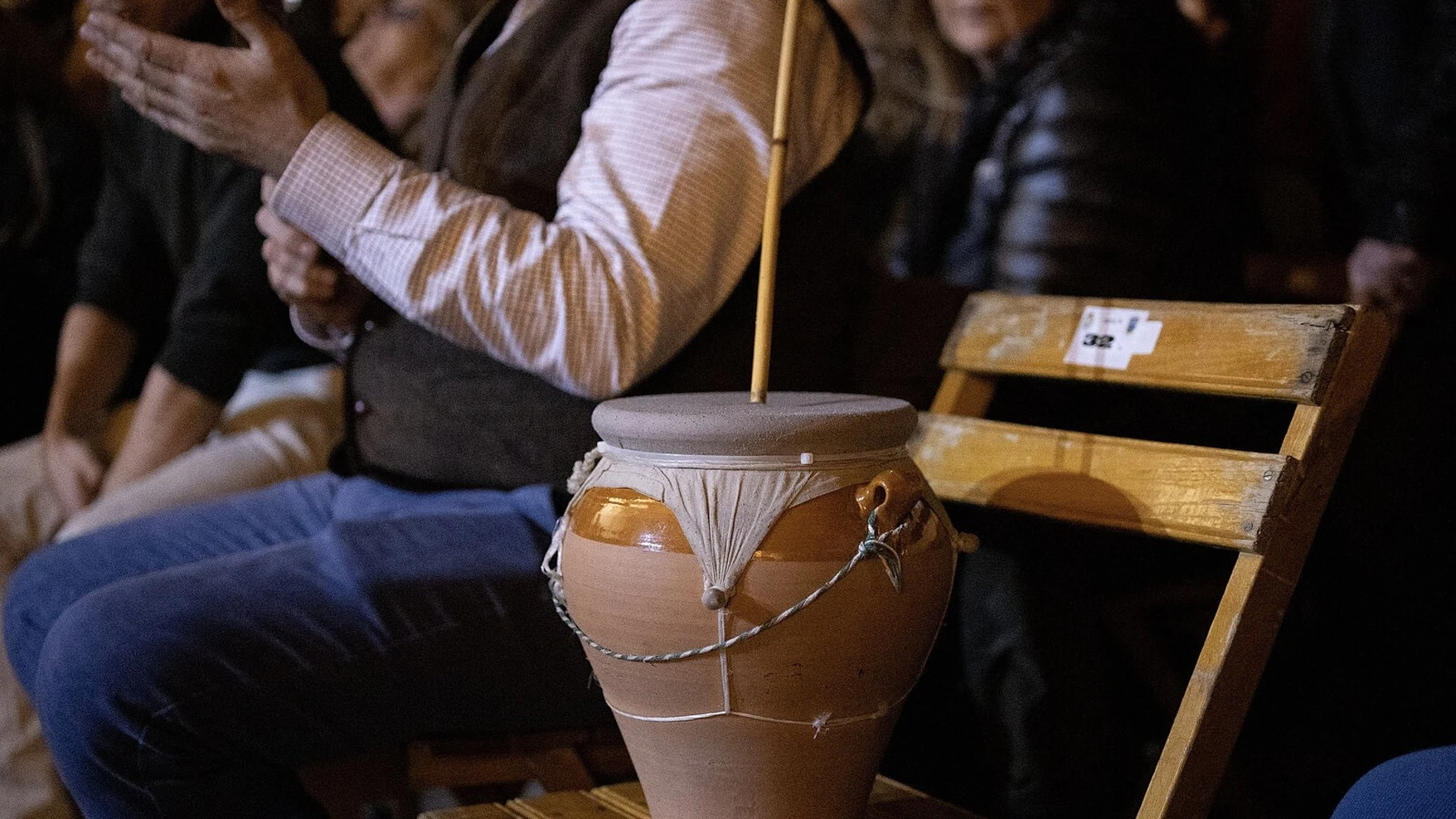 Detalle de una zambomba, el instrumento que da nombre a una de las celebraciones tradicionales de la Navidad en Jerez. REMITIDA / HANDOUT por AYUNTAMIENTO DE JEREZ Fotografía remitida a medios de comunicación exclusivamente para ilustrar la noticia a la que hace referencia la imagen, y citando la procedencia de la imagen en la firma 05/12/2024
