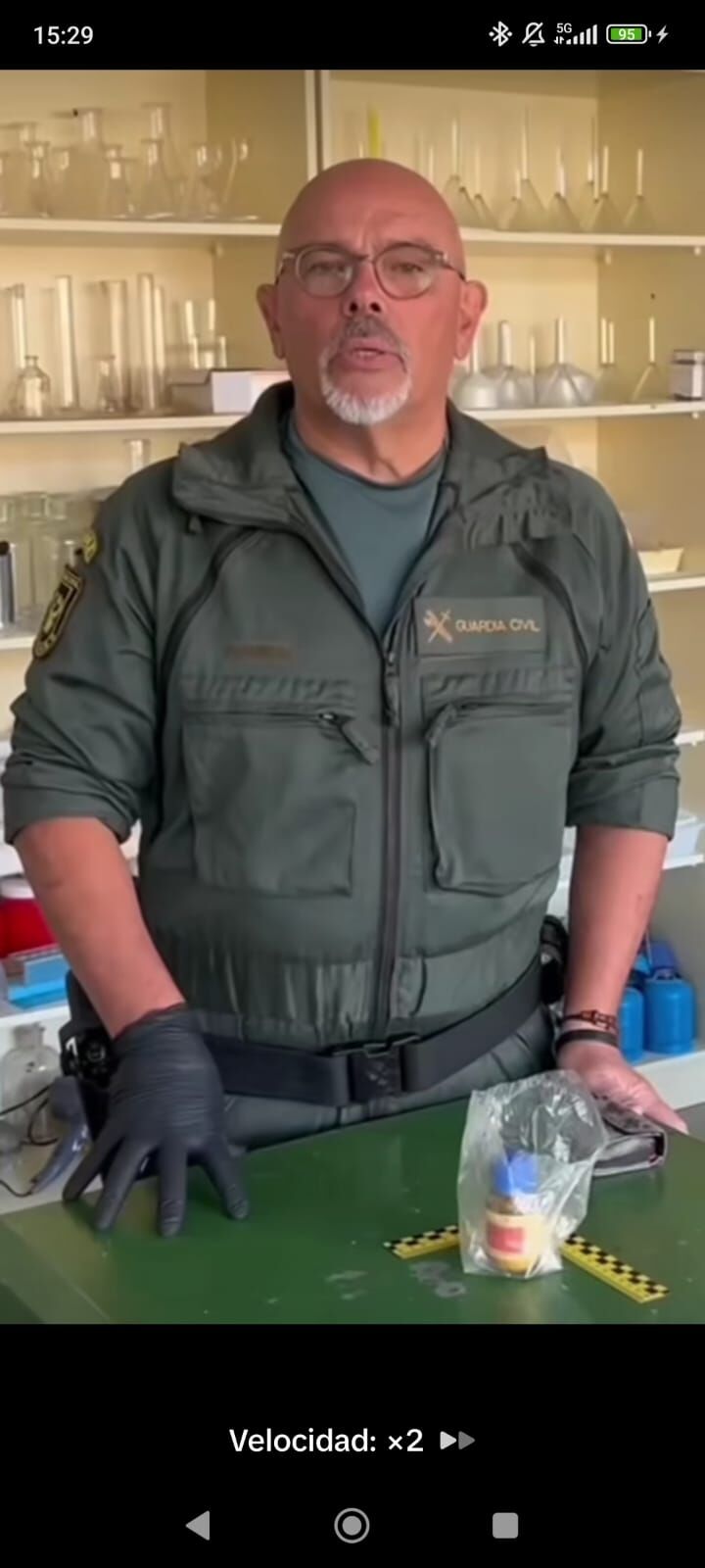 La Guardia Civil intercepta un ácido explosivo en institutos de Santa Cruz de Tenerife