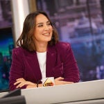 Tamara Falcó con americana de terciopelo. 