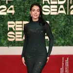 Georgina Rodríguez derrocha glamur en la alfombra roja.