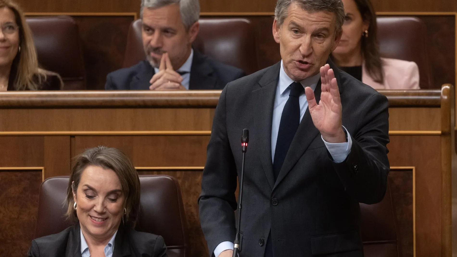 VÍDEO: Feijóo acusa a Sánchez de "deteriorar" independencia judicial y abrir proceso de "deconstrucción" constitucional