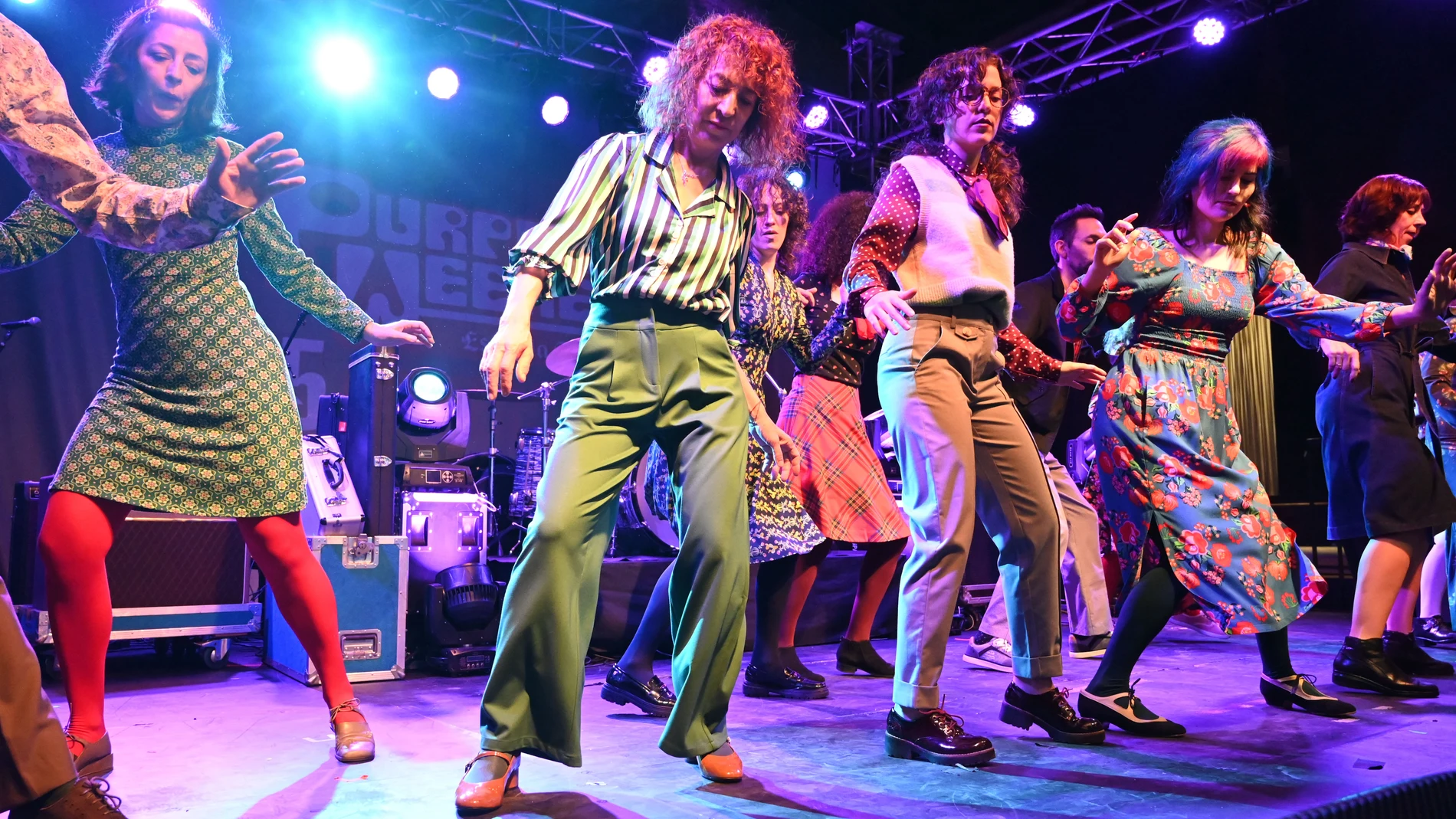 LEÓN (CASTILLA Y LEÓN), 06/12/2024.- Fotografía este viernes, de un momento del Purple Weekend 2024 que se celebra en León (Castilla y León). EFE/ J.Casares