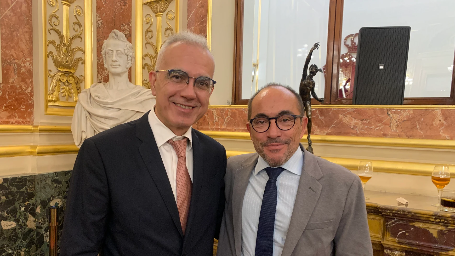 Los diputados del PSOE Andreu Martín (Tarragona) y Luis Rey (Soria) en la celebración del día de la Constitución.