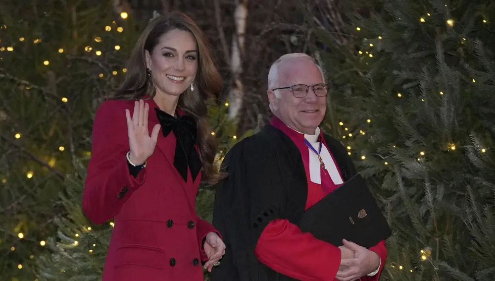 La princesa de Gales, Kate Middleton, reaparece en el tradicional servicio religioso de villancicos en la Abadía de Westminster