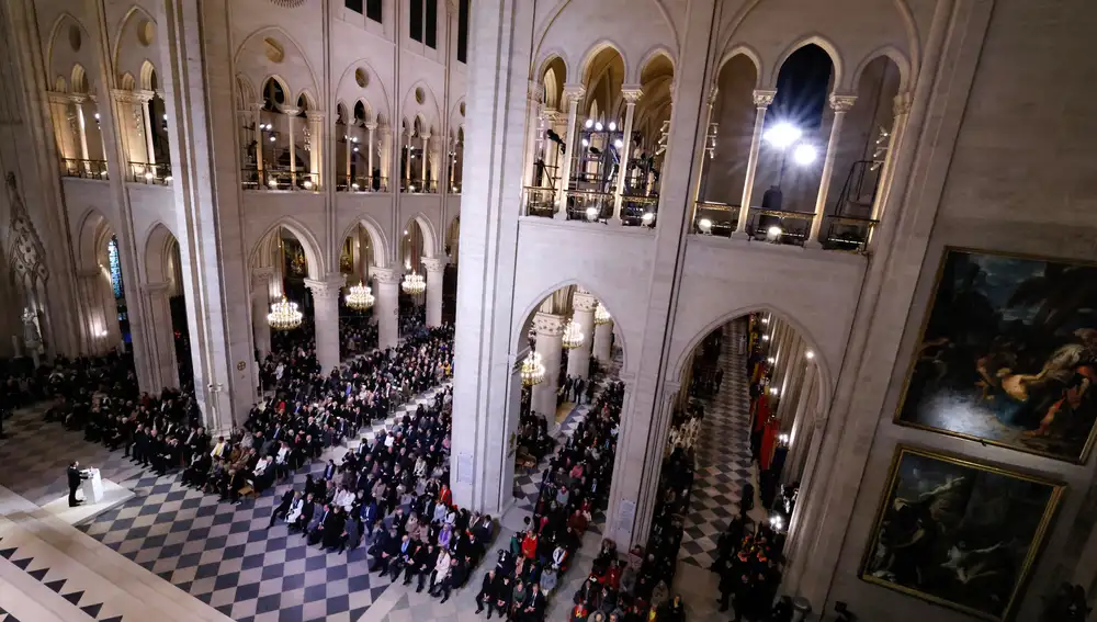Official ceremony marks reopening of Notre-Dame Cathedral