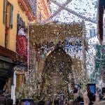 Momento del traslado a la Catedral de Sevilla de la Esperanza de Triana