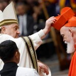 El Papa impone la birreta al cardenal belga Dominique Joseph Mathieu