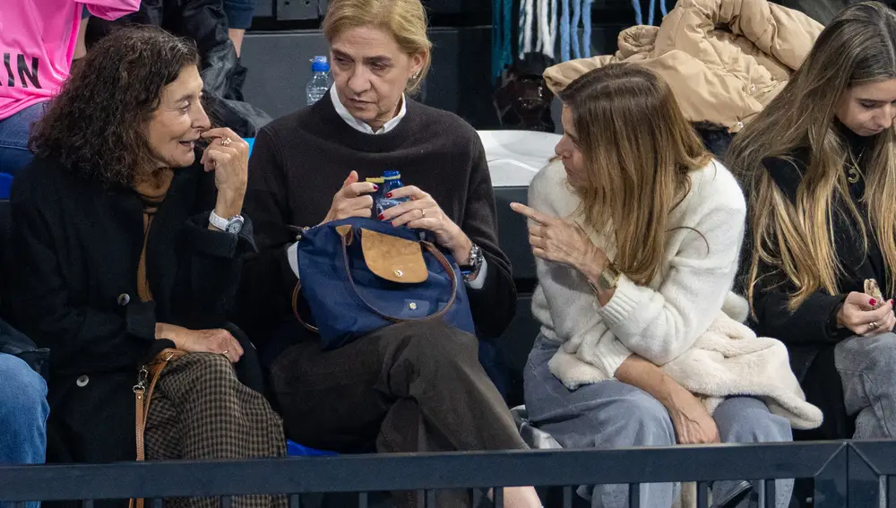 Detalles look Infanta Cristina.