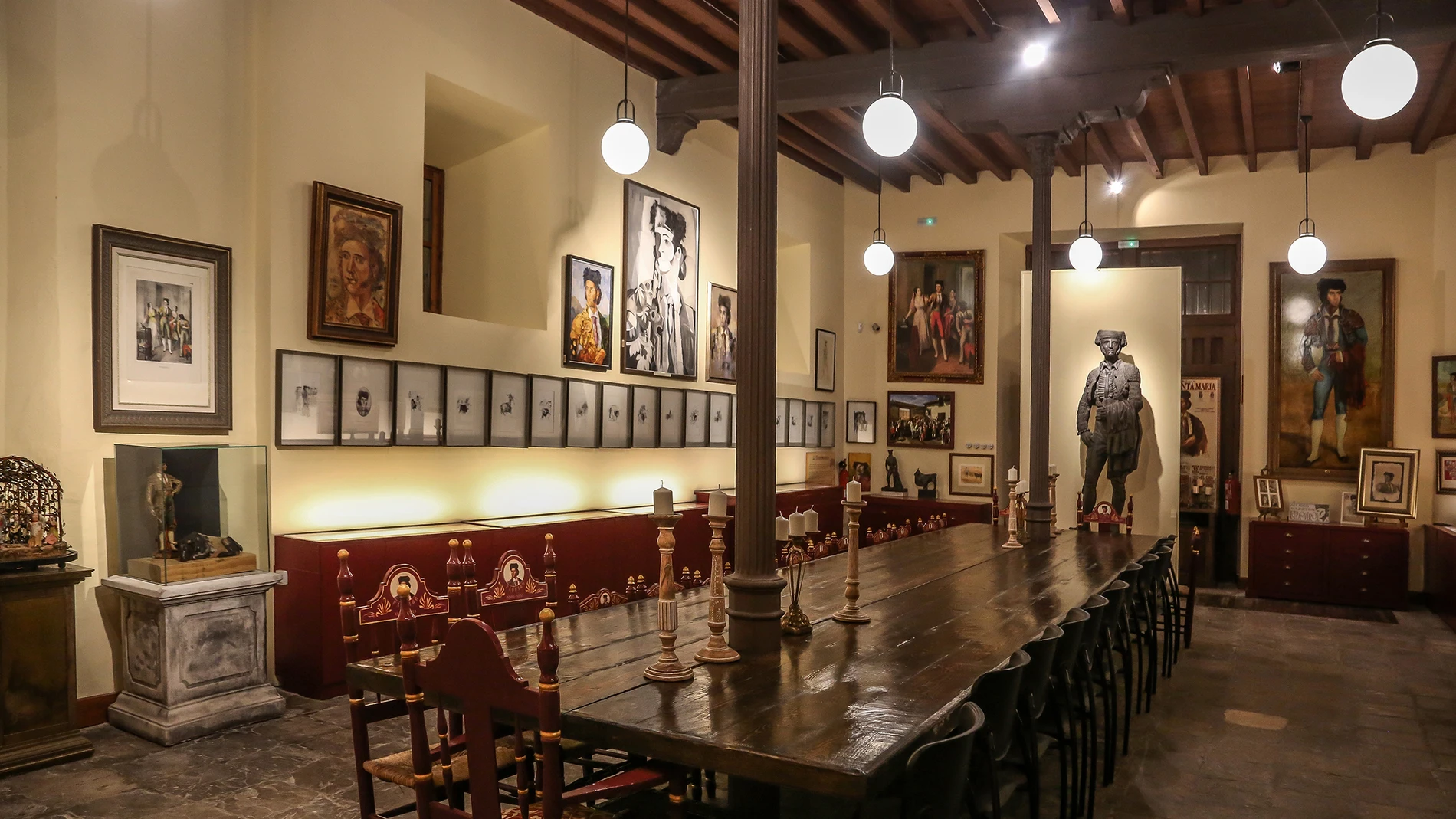 Elegante como pocos, ‘Paquiro’ introdujo las lentejuelas, alamares y borlas