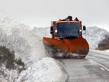 Maquina quitanieves de Castilla y León Maquina quitanieves de Castilla y León