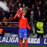 Griezmann celebra el gol del triunfo del Atlético ante el Sevilla