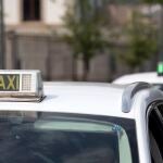 Imagen de archivo de taxis. 