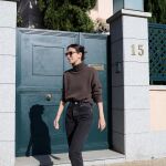 Sassa de Osma con jersey de cashmere.