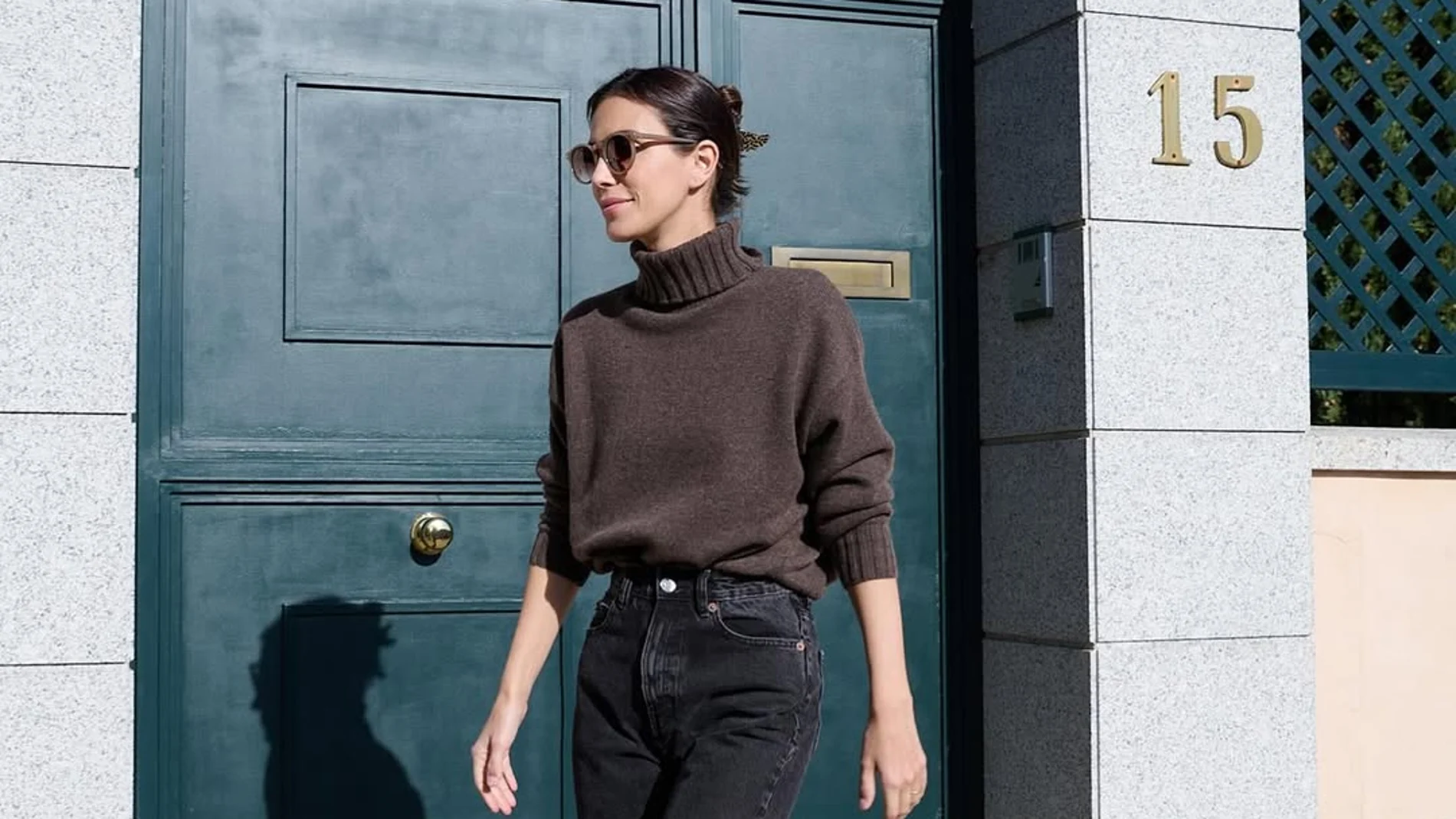 Sassa de Osma con jersey de cashmere.