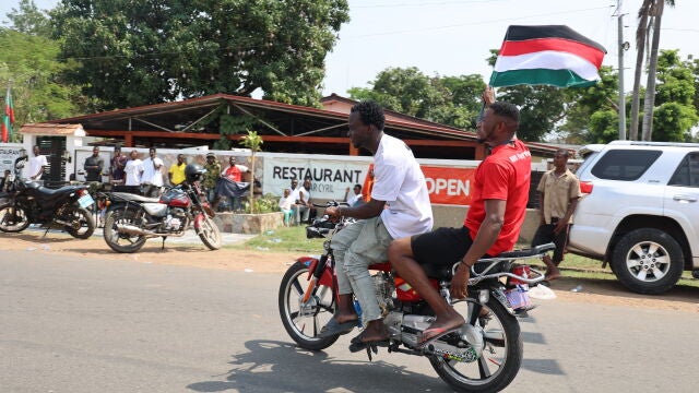 Ghana.- La Comisión Electoral de Ghana confirma la victoria del expresidente John Mahama