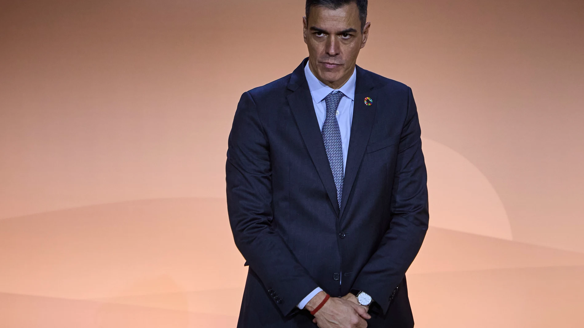 El presidente del Gobierno, Pedro Sánchez, preside el acto por el 'Día de Recuerdo y Homenaje a todas las víctimas del golpe militar, la Guerra y la Dictadura', en el Auditorio Nacional de Música, en Madrid. © Alberto R. Roldán / Diario La Razón. 10 12 2024