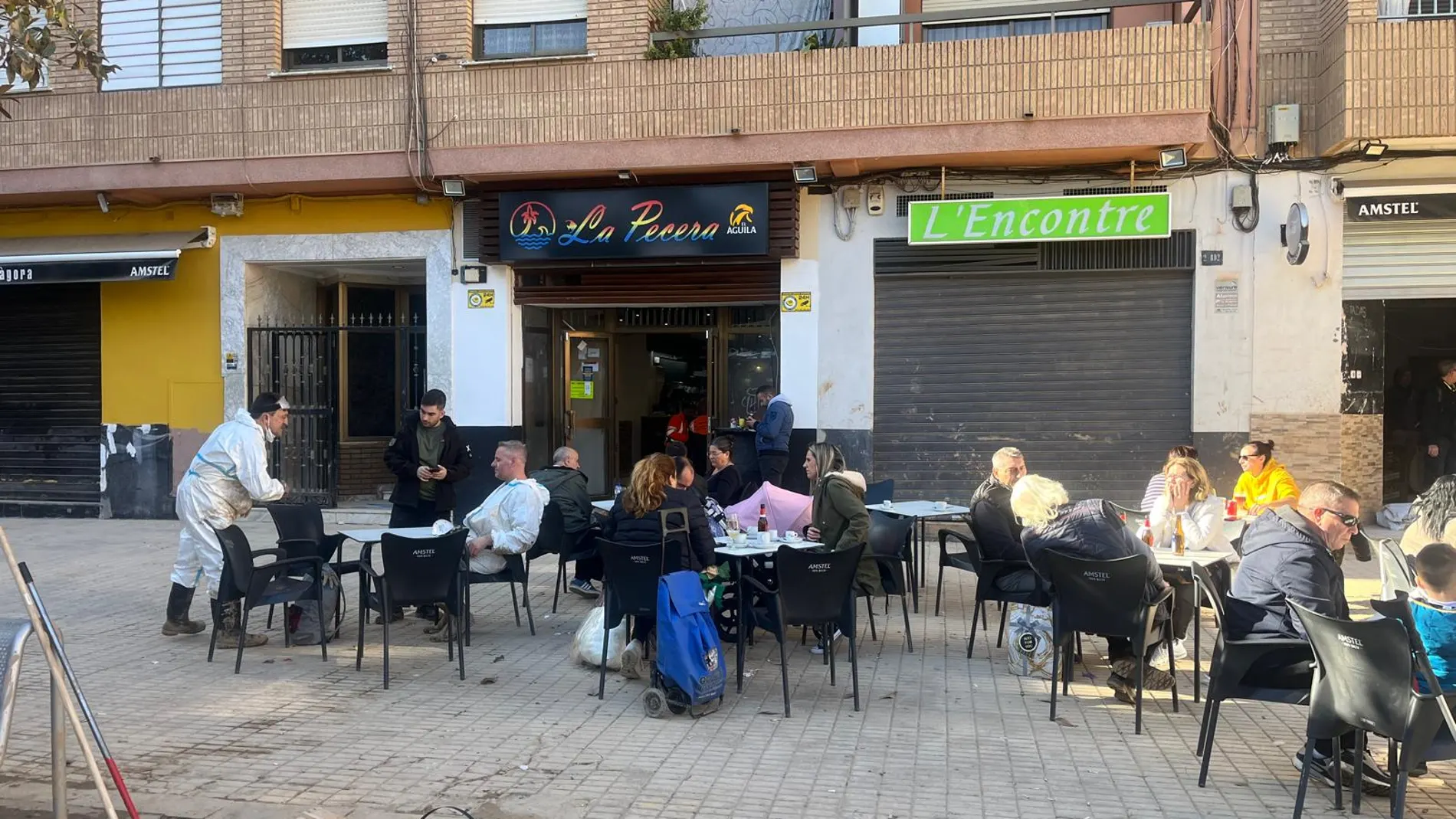 Pocos bares y restaurantes de Paiporta han podido reabrir este mes