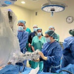 El hospital Clínico de Valladolid realiza la primera cirugía con el robot ‘Da Vinci’