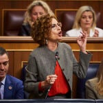 María Jesús Montero, Vicepresidenta primera y ministra de Hacienda, durante la sesión de control al gobierno e