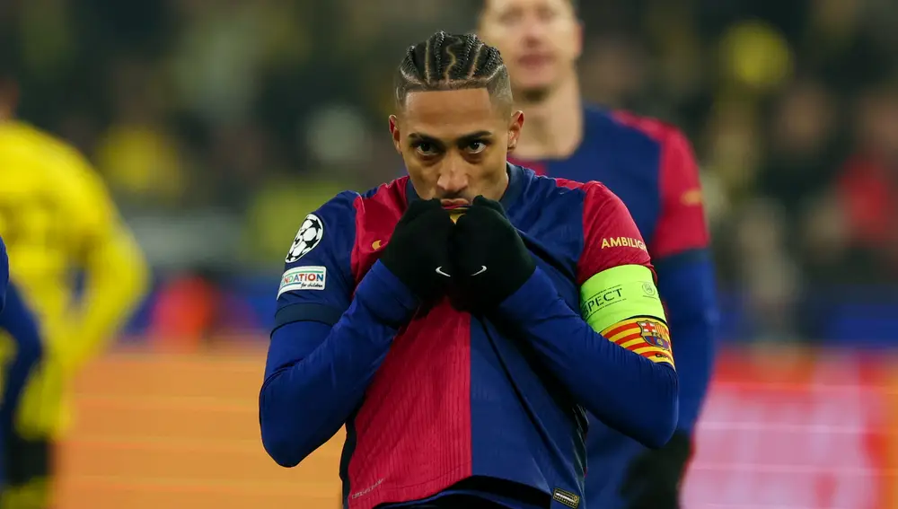 UEFA Champions League - Borussia Dortmund vs FC Barcelona