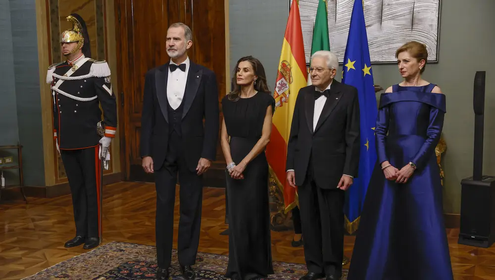 Don Felipe VI y Doña Letizia en la cena de gala durante su viaje de Estado en Italia