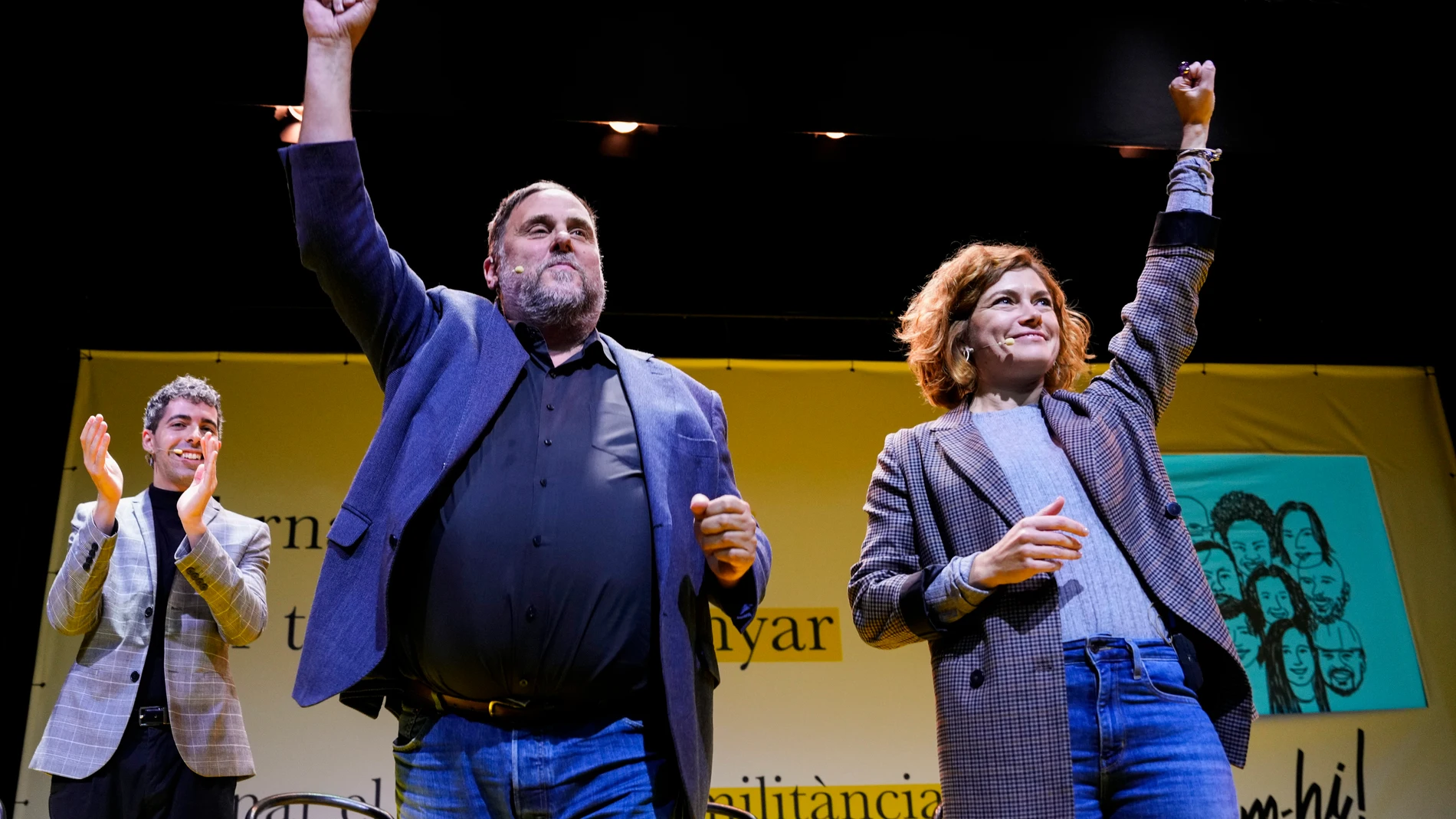 -FOTODELDÍA- BARCELONA, 11/12/2024.- Oriol Junqueras y Elisenda Alamany, durante el acto central de la candidatura de militancia de cara al Congreso de ERC. EFE/Alejandro García