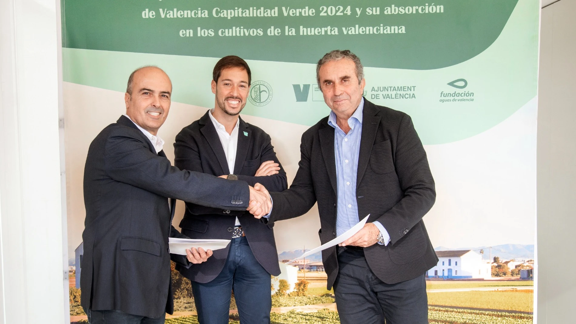 El acuerdo firmado tiene como prioridad inmediata la recuperación del tejido agrícola local tras una dan