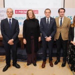 Suárez-Quiñones junto a Conrado Íscar, Ángeles Armisén, Luis Martínez y Rosario trigo, antes de la jornada